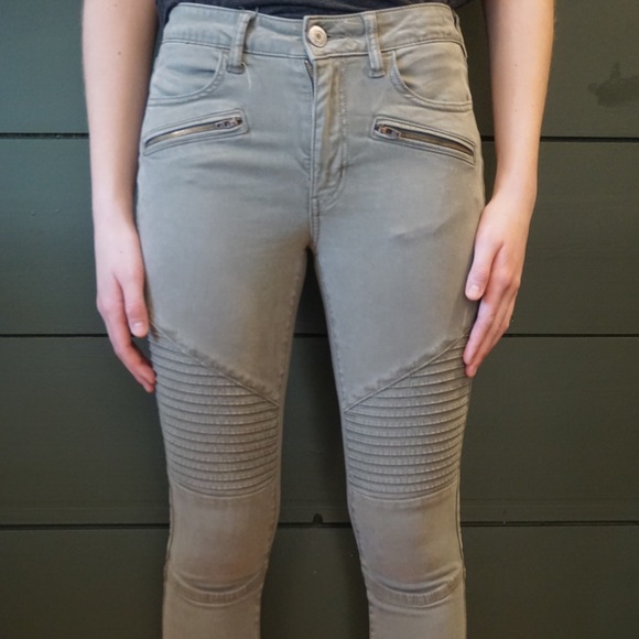 American Eagle Pants - Picture 2 of 5